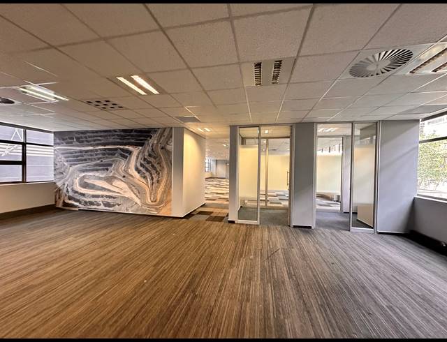 698M² OFFICE TO LET IN ROSEBANK